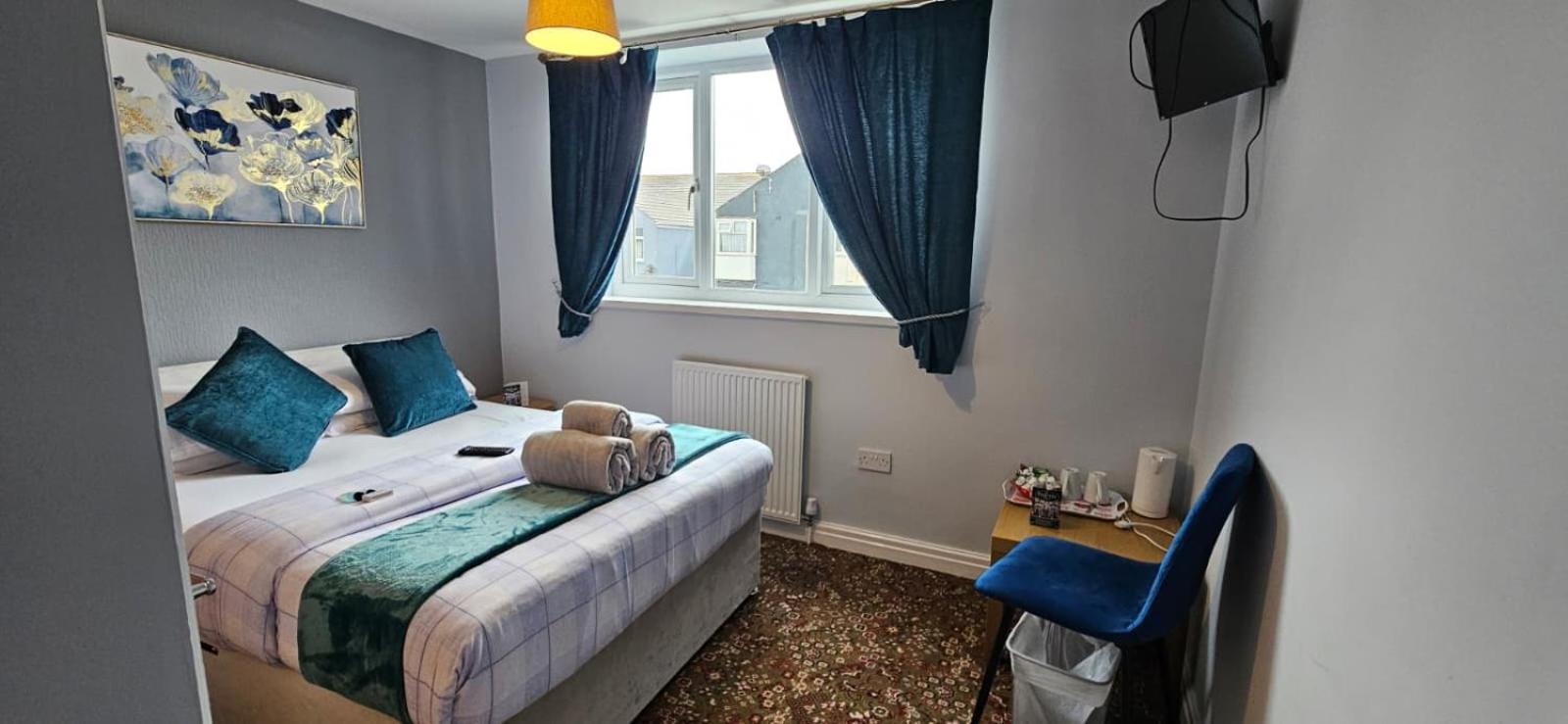 Double Room,1717058882:JPEG